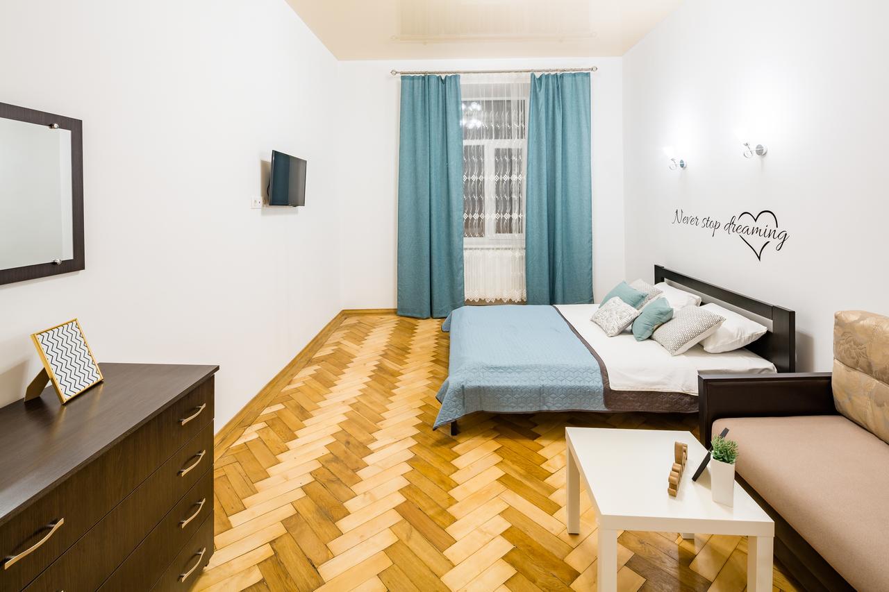 Bright And Cozy Apart With Balcony Leopoli Esterno foto