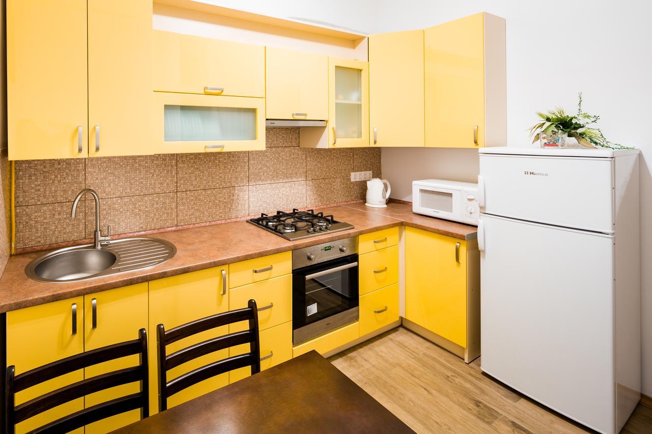 Bright And Cozy Apart With Balcony Leopoli Esterno foto
